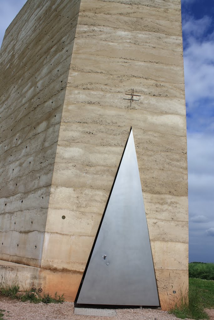 Bruder Klaus Kapelle in Wachendorf by koelschejuergen