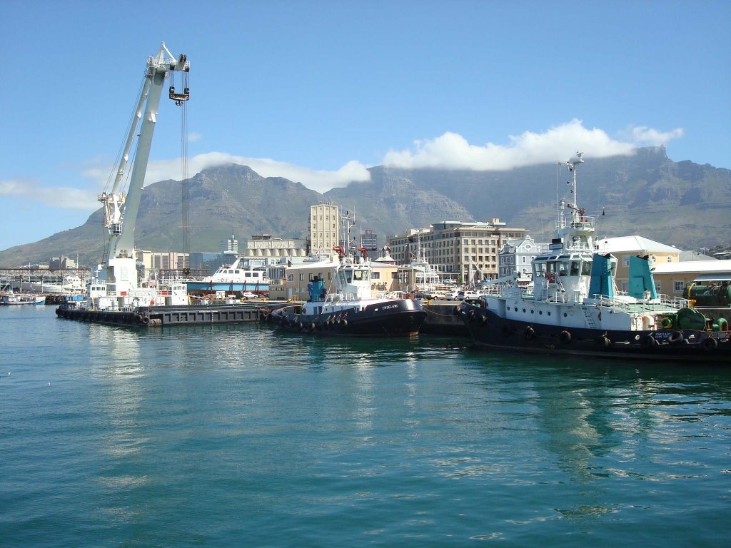 V & A Waterfront by Emiliano Homrich