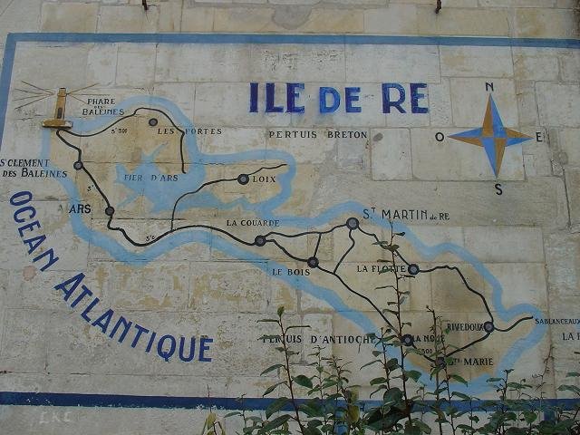 Carte de l'île de Ré sur mur de St-Martin by guiom9