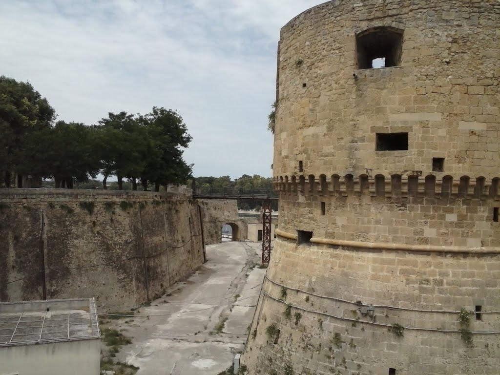 Castello aragonese o detto di TERRA - sec. XIV^ by romangel