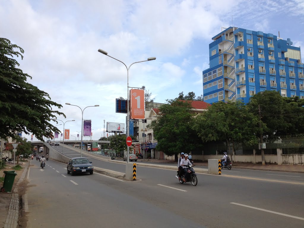 Phnom Penh 2013/6 by 我的秋天