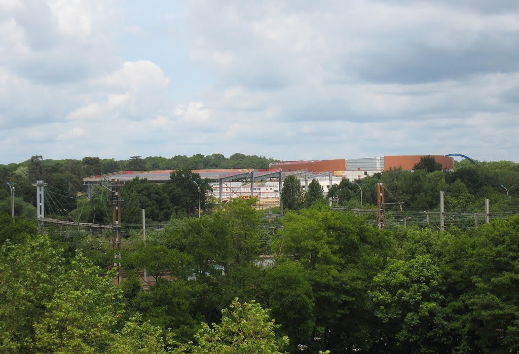 Vélodrome de St Quentin en Yvelines by Christian FROGER