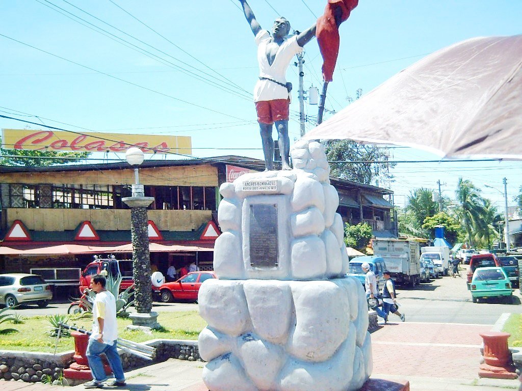 Andres Bonifacio Statue by DK Candia