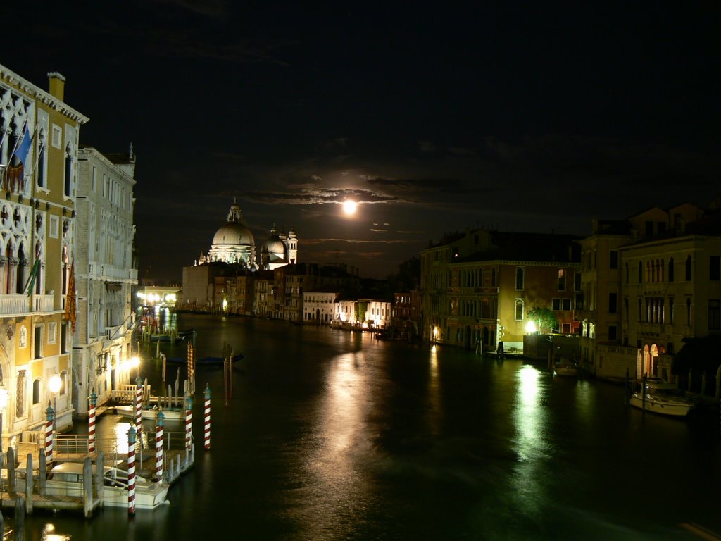 Venezia - Full Moon by Arnáiz