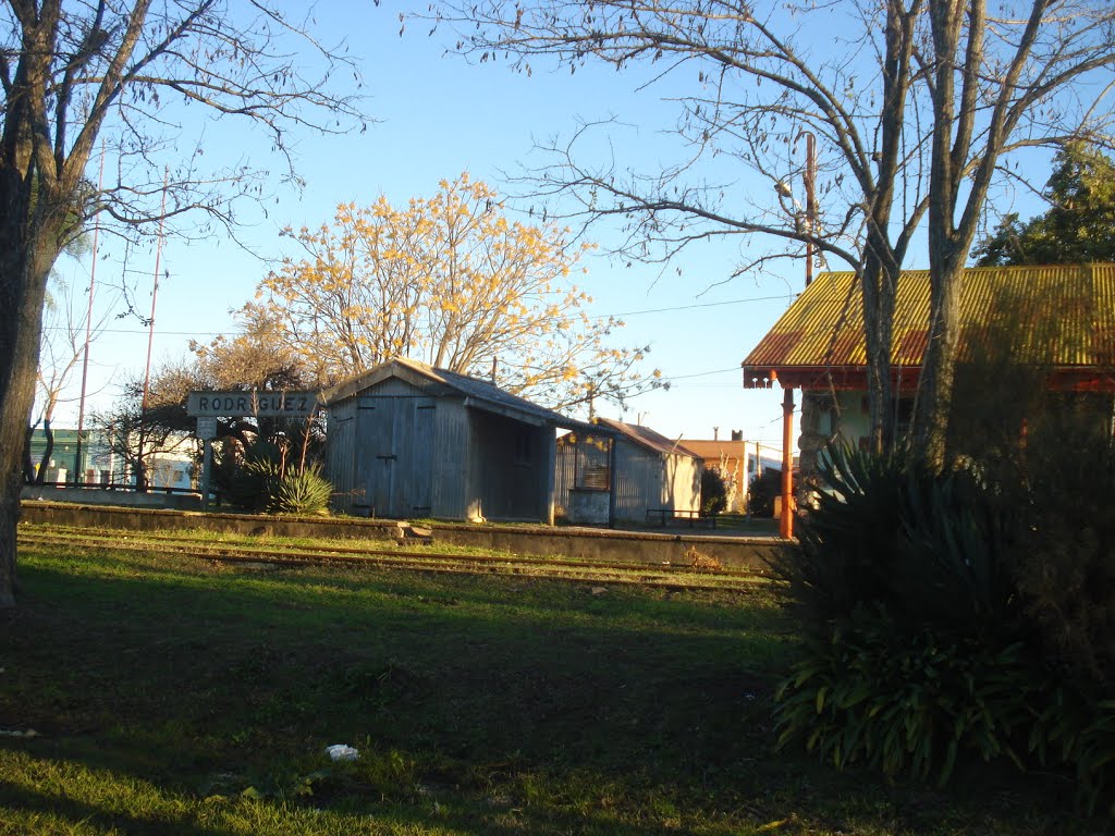 Estación Villa Rodríguez by MaritaCR