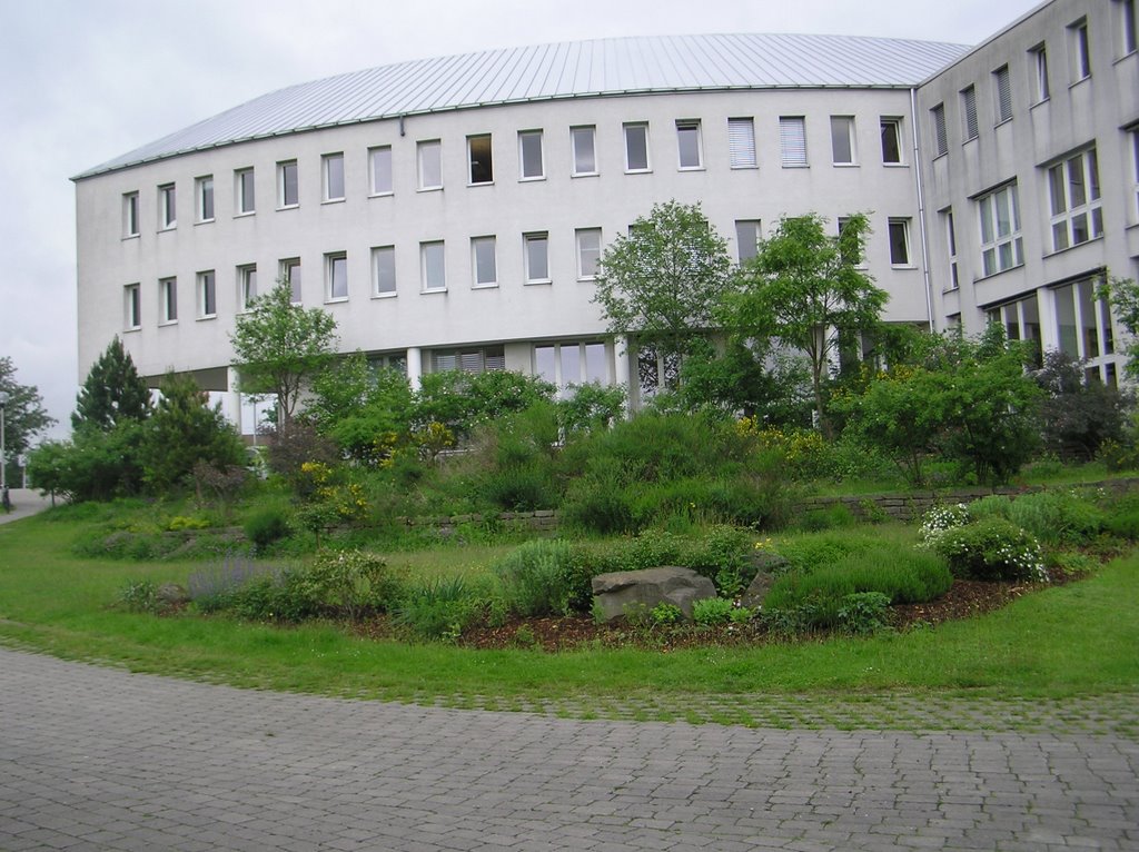 Universität Witten/Herdecke by Herbstreit Landschaftsarchitekten