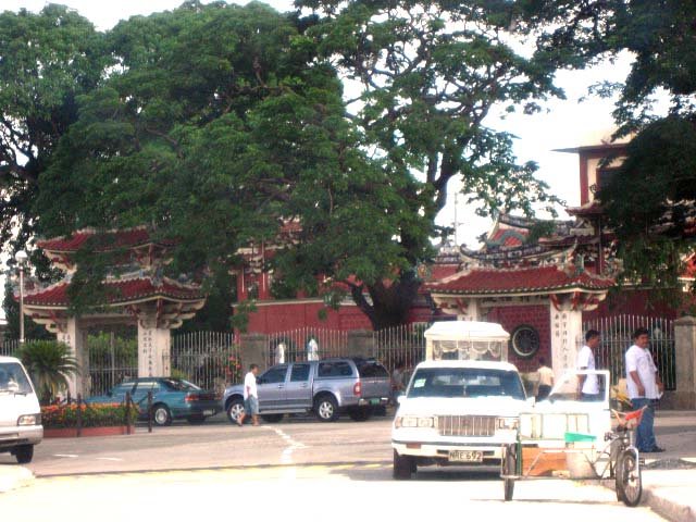 Chinese Temple and Crematorium near Columbarium by paolo.dee