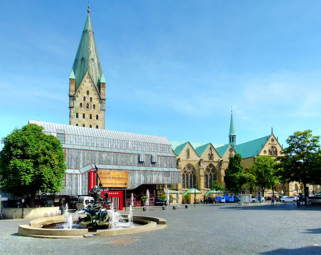 Markt und Dom in Paderborn by Farlang