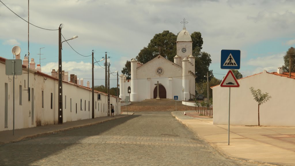 Church street by RobMarquenie