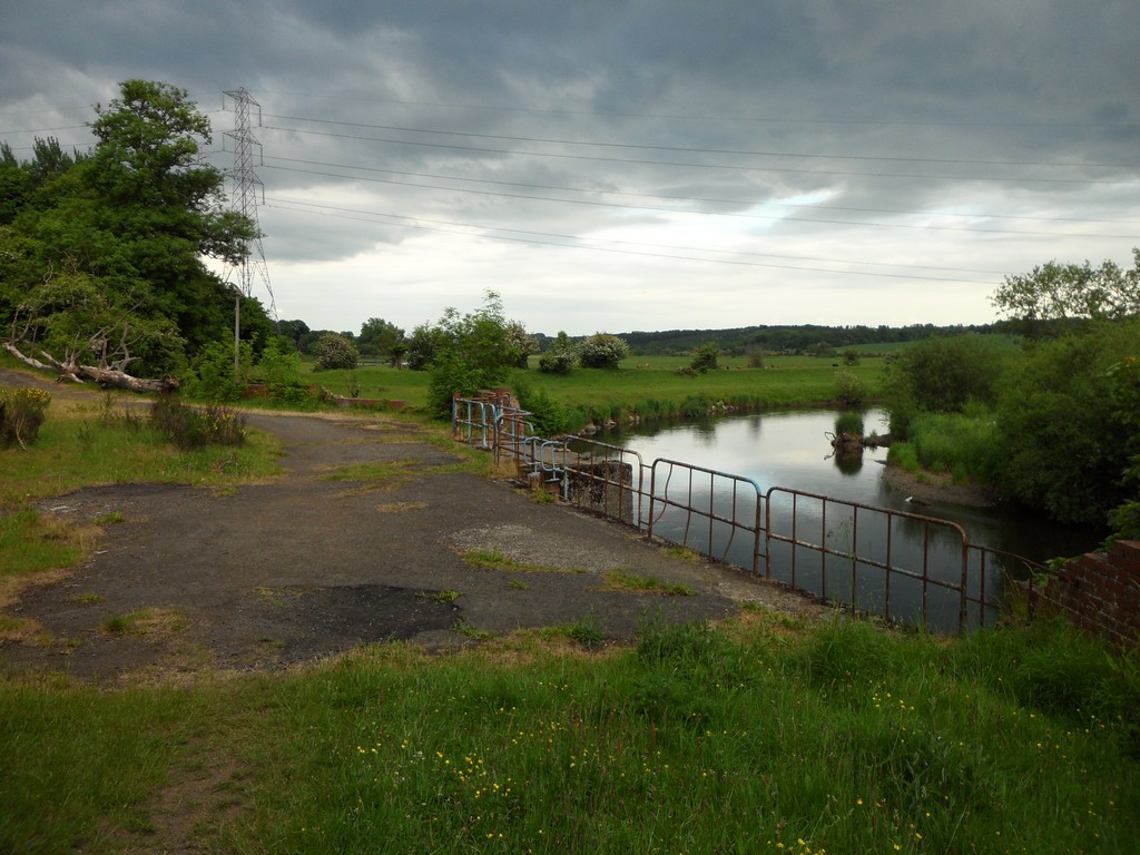 River Clyde, Motherwell by seventiescopshow