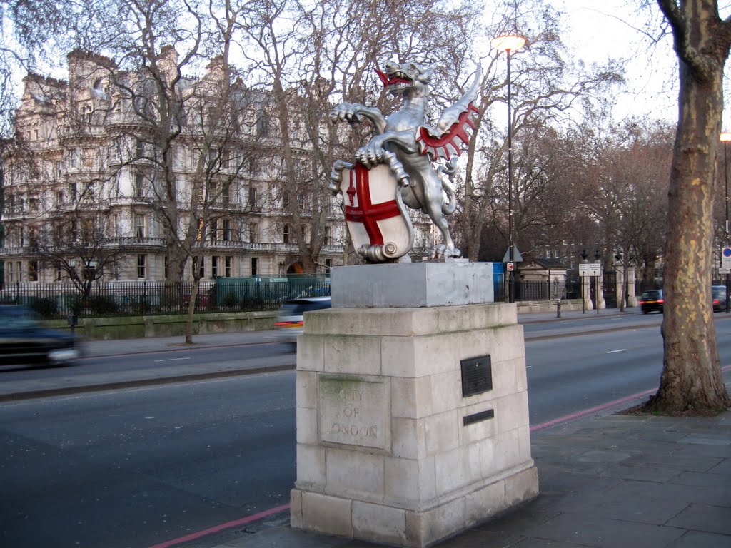 City of London Dragon by Serge GunZZ