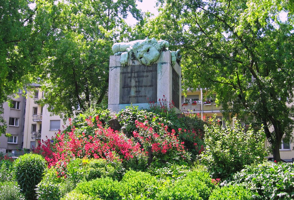 Frankfurt - Hessendenkmal vom Carl Gotthardt Langhans. by R.F.Rumbao