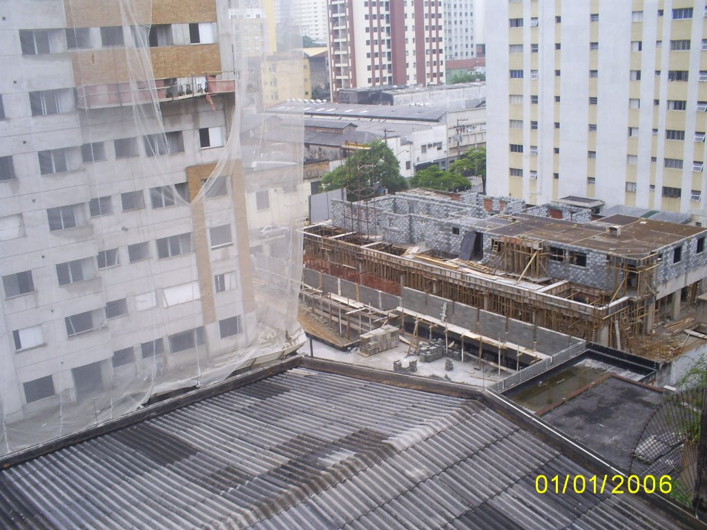 Obras do Predio ao lado by ffpeixoto