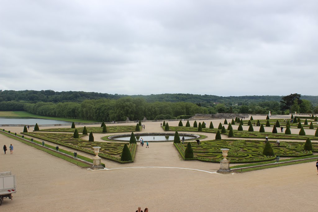 Versailles by Mariamichelle117