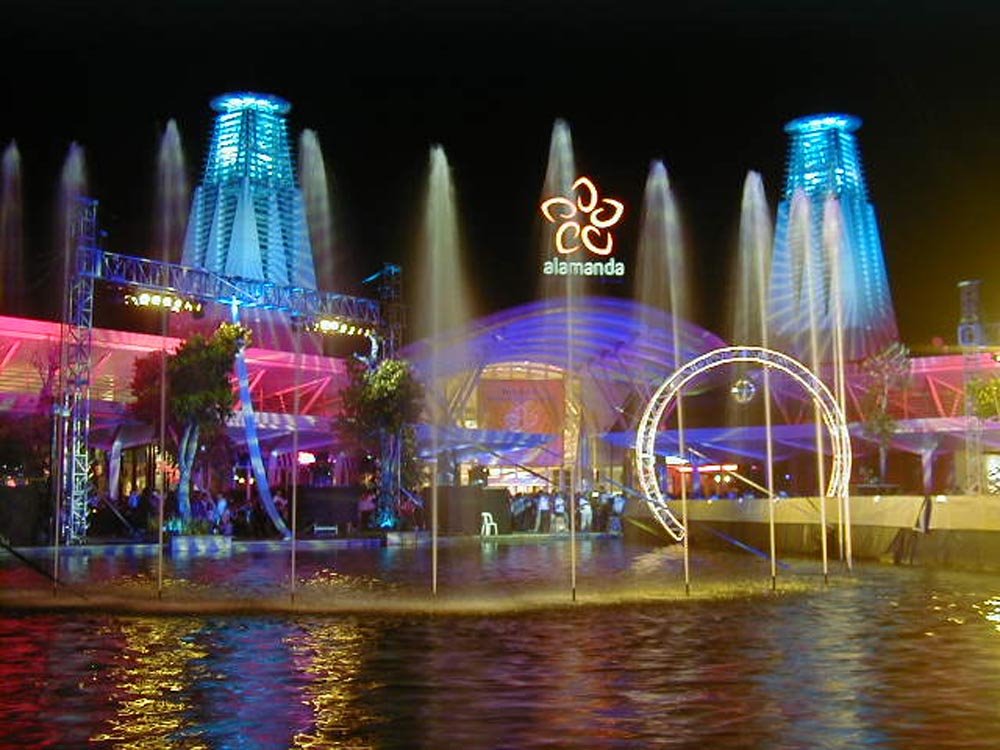 Alamanda Shopping Centre@Nite (Opening Ceremony) by Ahmad Syaharuddin