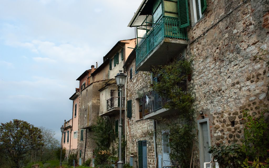 Serravalle Pistoiese by Alessandro Nunziati