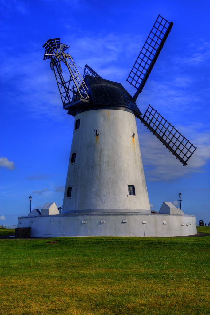 LYTHAM ST ANNES WINDMILL, LYTHAM ST ANNES, LANCASHIRE, ENGLAND. by ZACERIN