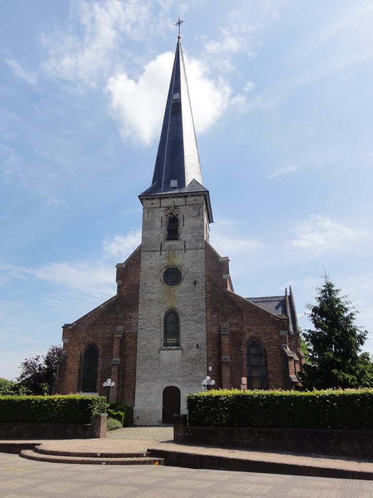 Onze-Lieve-Vrouw Hemelvaartkerk Pulderbos by Pascal Van Acker