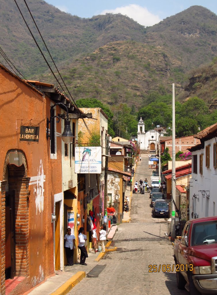 Vicente Guerrero St. in Malinalco by Anuar T