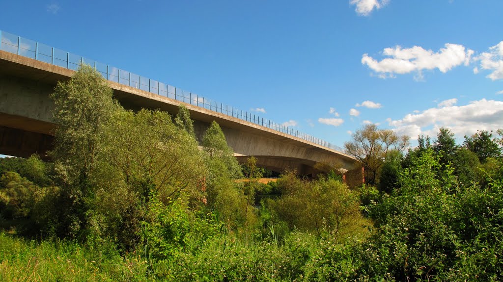 Die A3-Mainbrücke bei Bettingen by lebola