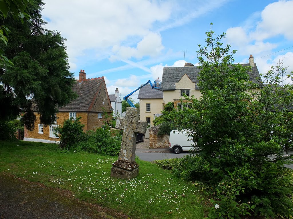 Billesdon village church yard. by Bobsky.