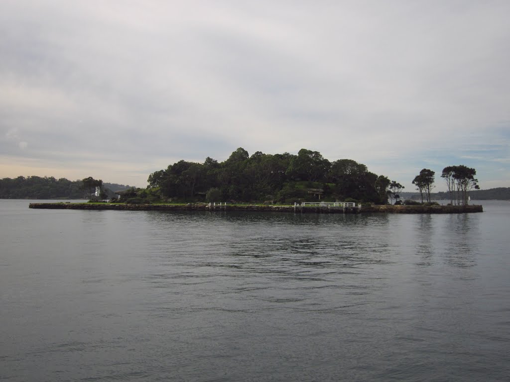 Clark Island from Sydney Harbour, NSW by Jason Boyd