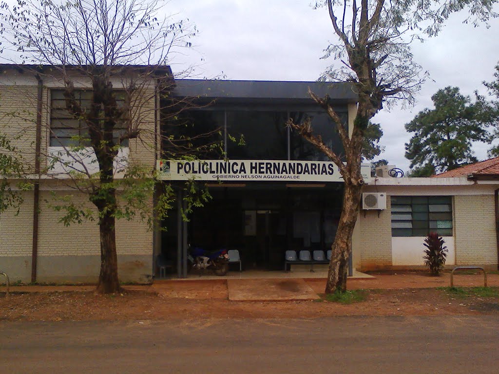 Policlinica Hernandarias (Sede del Parque Sanitario 10ma Region MSPyBS) by Ruben D. Alvarez