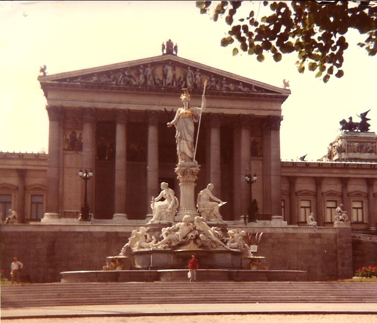 PARLAMENT by joanet de ponent