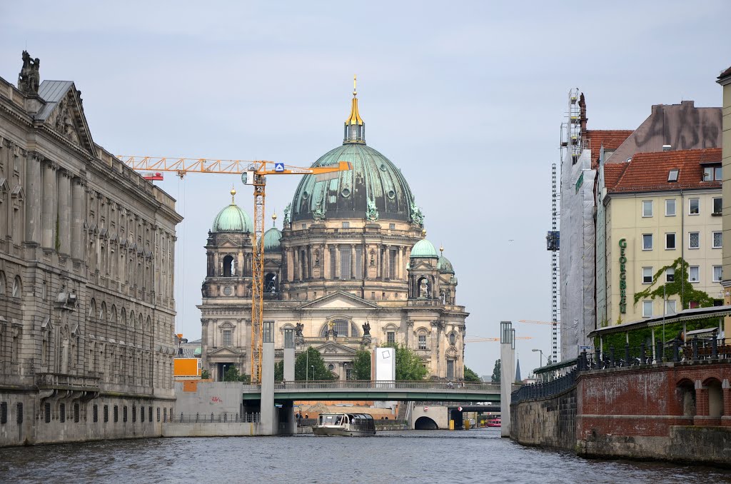 Berlin Cathedral. Ewangelicka Katedra (1894-1905) w Berlinie. by tu.andy