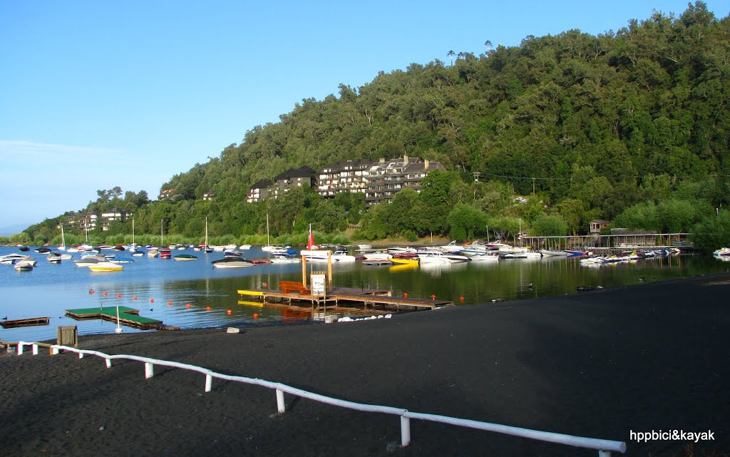 Lago Villarrica en Pucón by Horacio Pepe