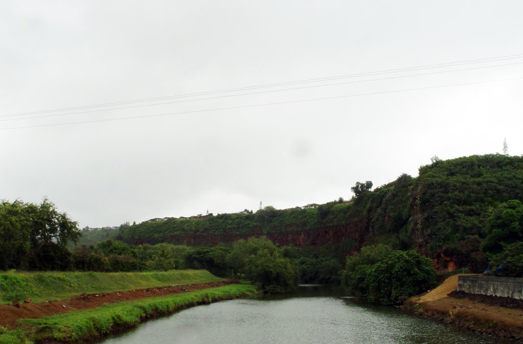 Canyon an Hanapepe River by alvaro espinel