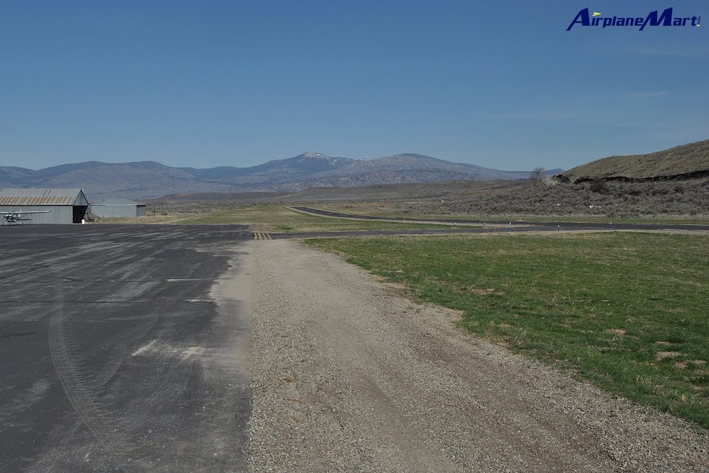 Okanogan Legion Airport, WA - USA (S35) [Apr 2013] by AirplaneMart