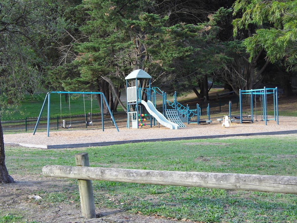 Playground, Meruka Park [2013] by XpektTom