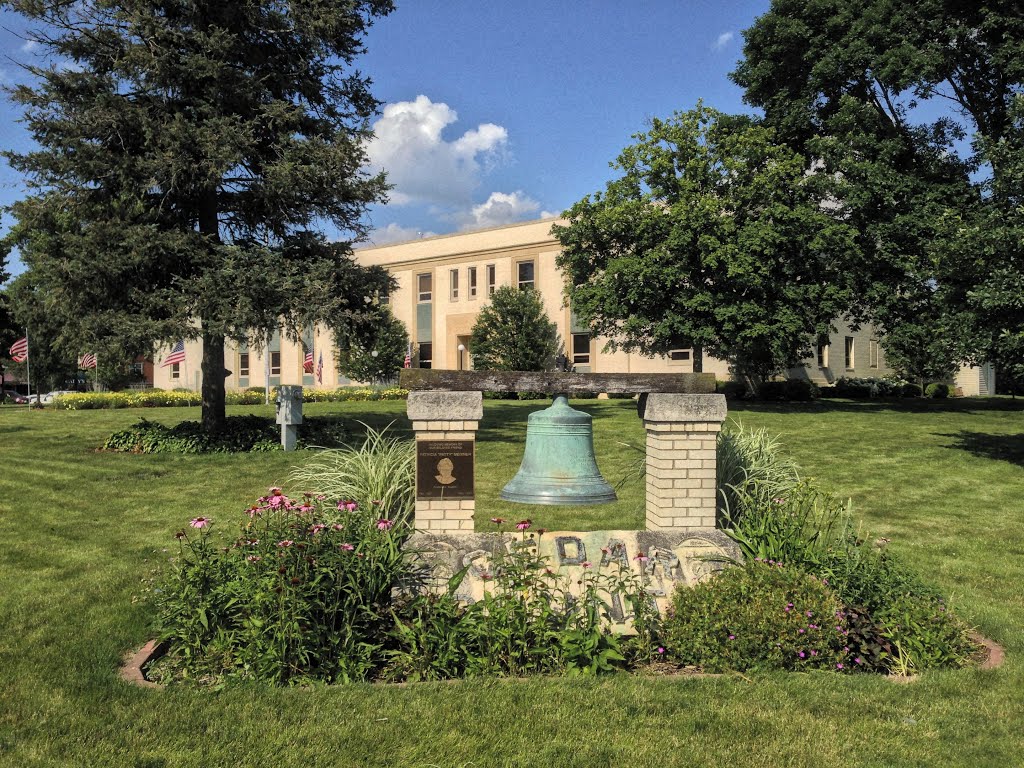 Cedar County Courthouse - Tipton, Iowa (2) by KingHawkFan