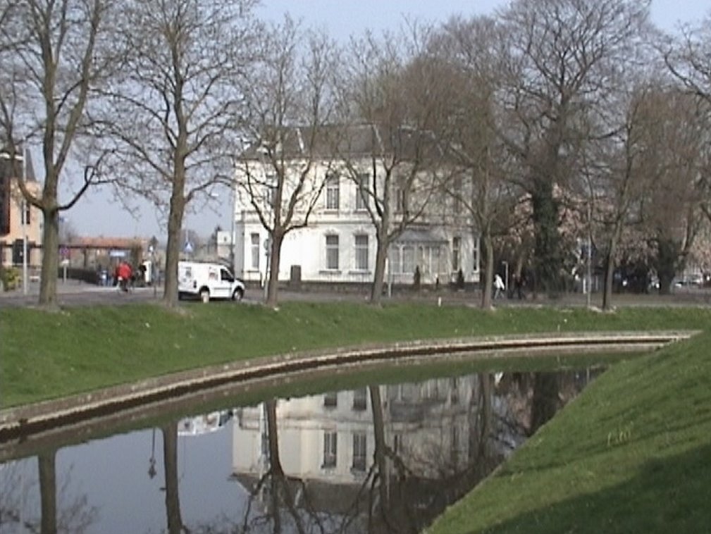 SPIEGELBEELD by M.C. vd HEIJDEN