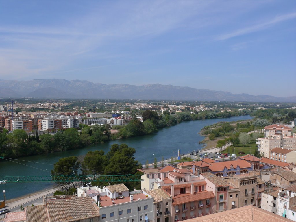 L'Ebre i Jesús al fons by cesc-vs