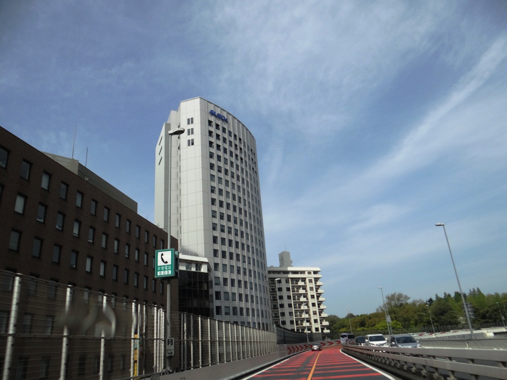 Metropolitan Expressway No. 4 Shinjuku Route, Tokyo, Japan by jmsbandara