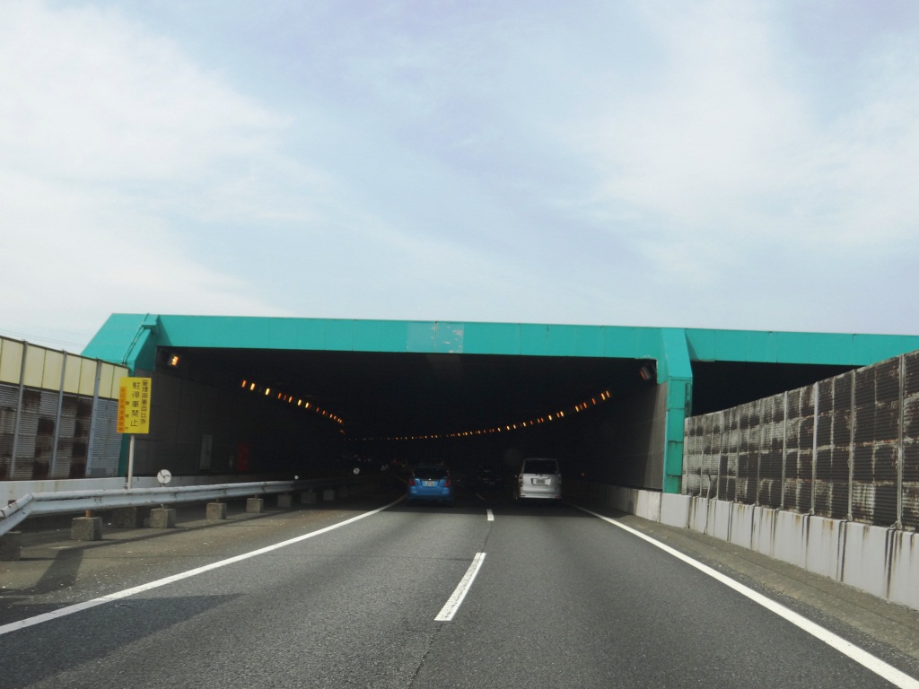 Chuo Expressway (flat-rate zone), Tokyo, Japan by jmsbandara