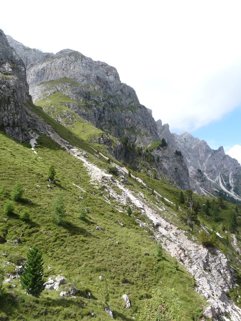 Odle di Eores/Aferser Geisler by Lorenzo Colombo