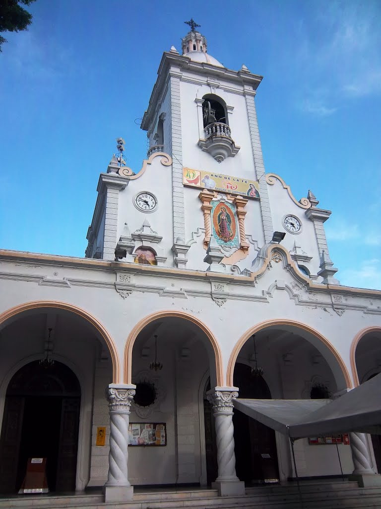 Basílica Guadalupe by Pablo Galan