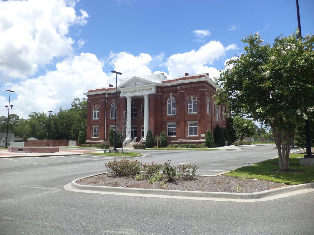 Pierce County Courthouse (East corner) by mriveraz