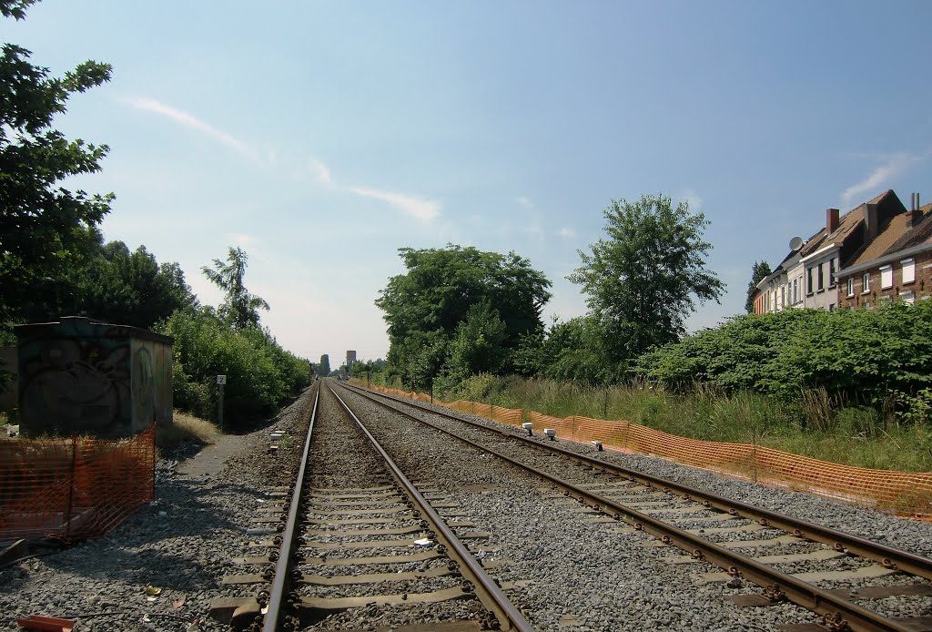 Afrikalaan railway by Florentine Vermeiren