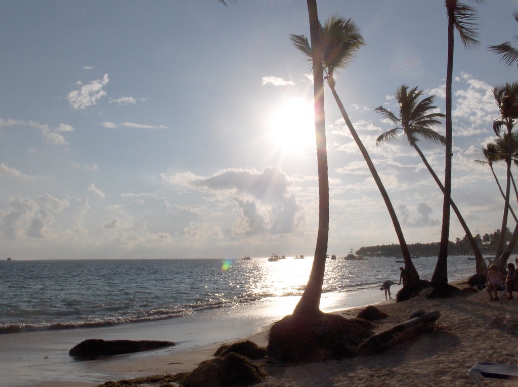 Plage de Bavaro au petit matin by mat-coq