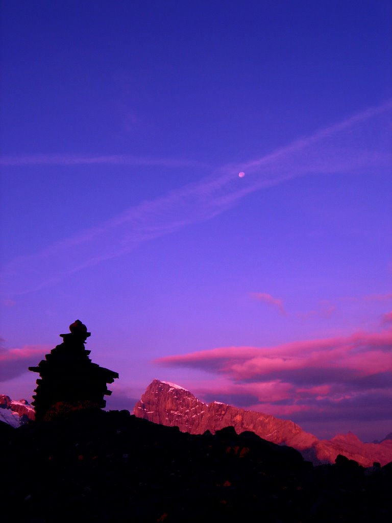 Titlis viewed from Schlossberglücke by dawn by thom_the_viking