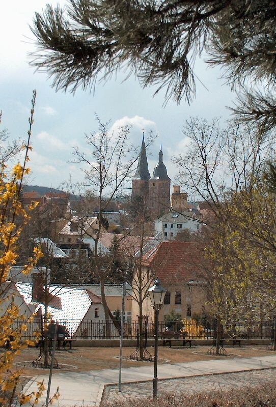 Altenburg, Stadtansicht mit "Roten Spitzen" by Bernd Wagner