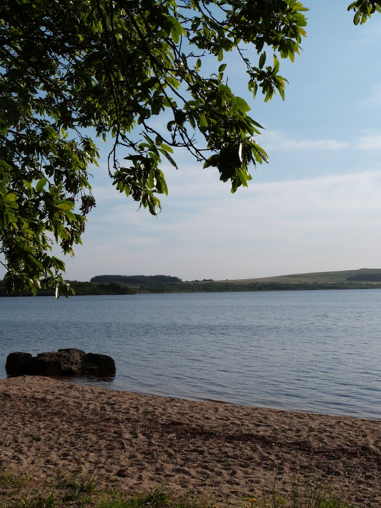 Le réservoir de St-Michel,Brennilis. by laurentSnogoogleviews!