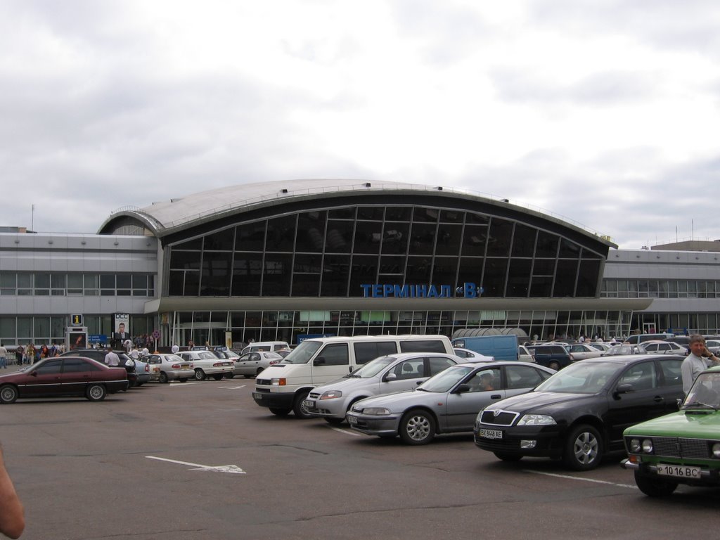 Borispol Airport by curtissimo