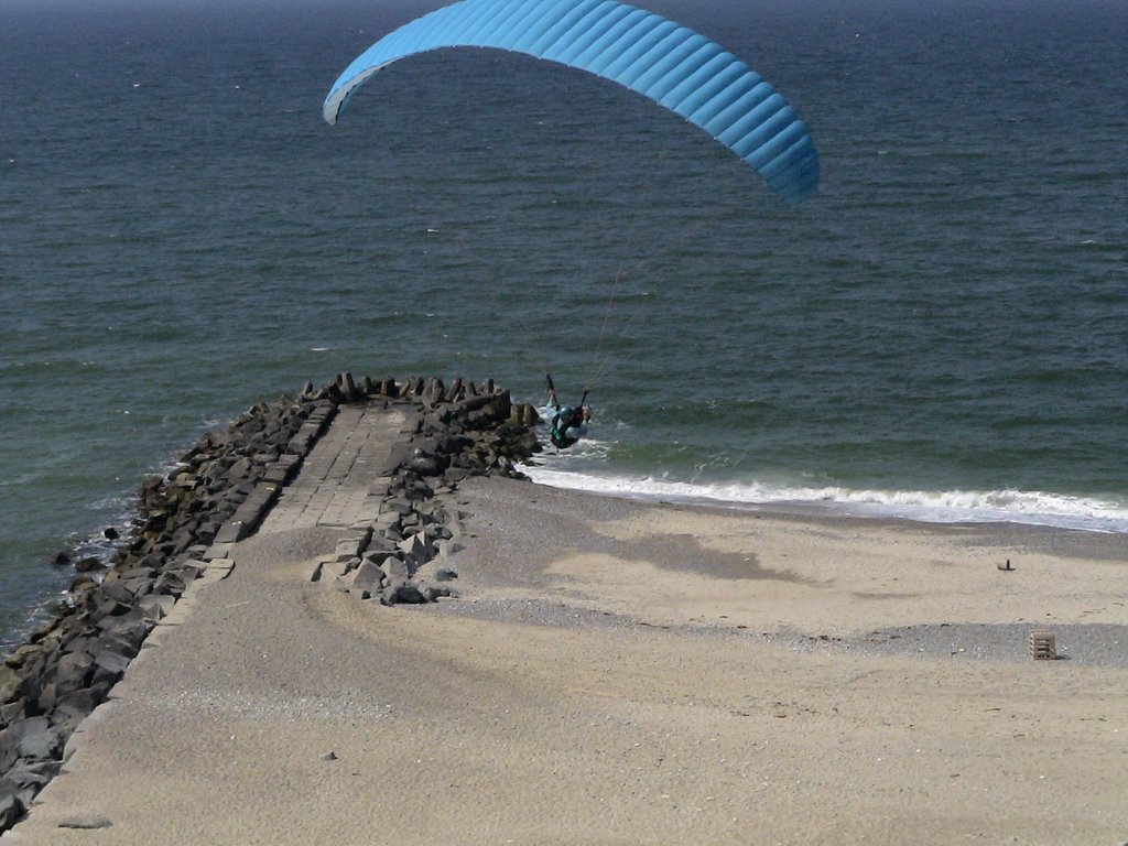 Paraglider, Trans, Denmark by Ole Andreasen