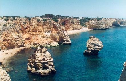 Praia da marinha by Frank Franck