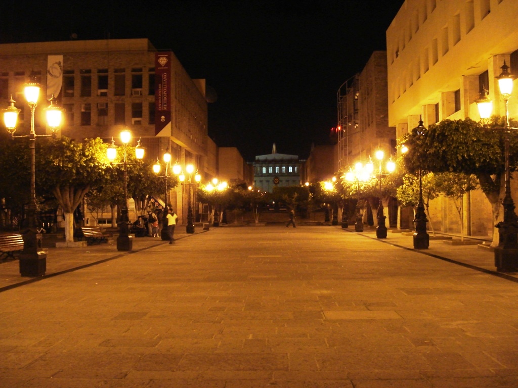 Plaza Tapatía by Guillermo Sánchez O.